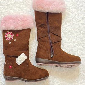 Avon cushion walk blossoms boot